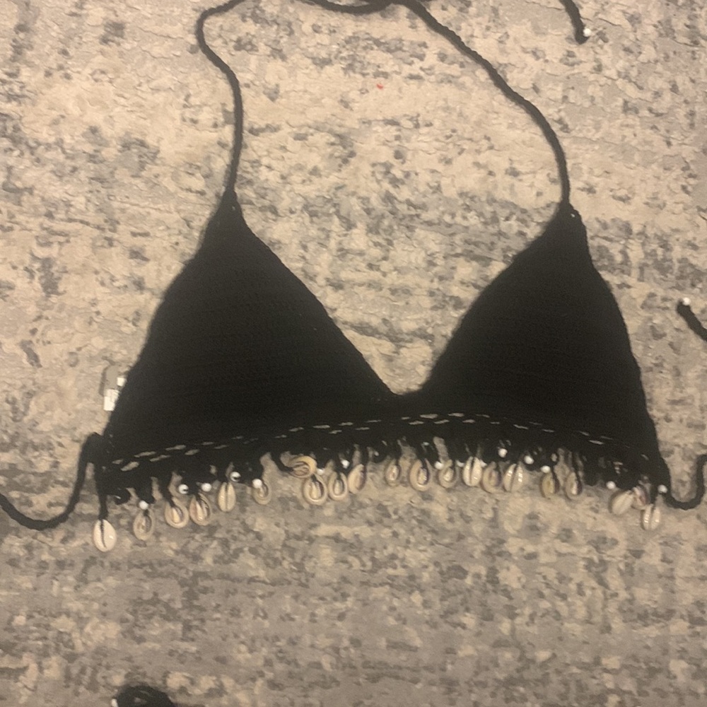 Crochet Puka Shell Bikini - Picture 4 of 10